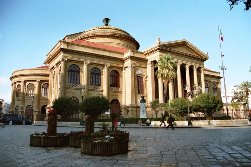A Casa Di Enza B&B باليرمو المظهر الخارجي الصورة